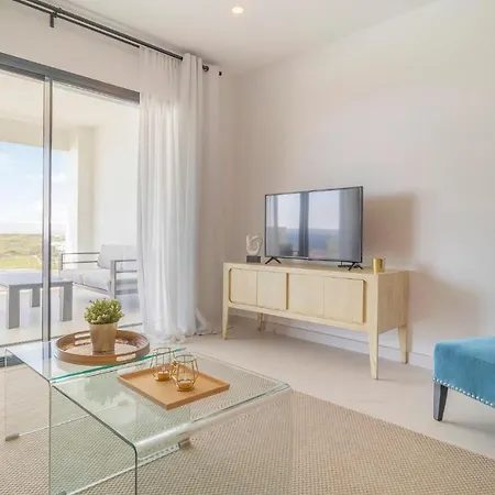 Stunning In With 2 Bedrooms, Wifi And Swimming Pool * Estepona